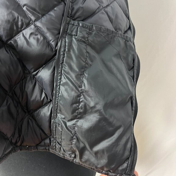 Uniqlo Lightweight Puffer Zip Up Jacket Pocket Zippers Size XS - Picture 3 of 7